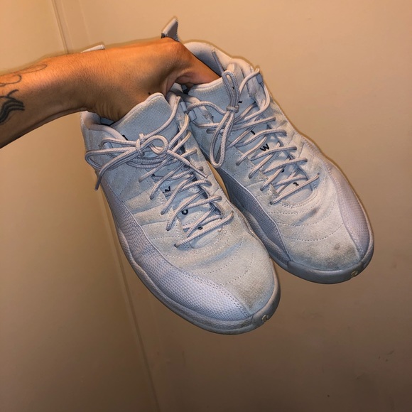 Jordan 12 - Picture 2 of 4